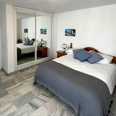 1 Bed With Mountain Views Apartament